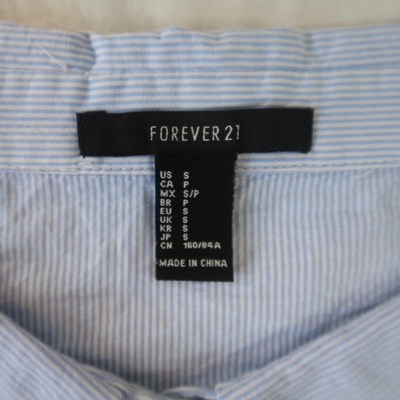 Forever 21 | Off the Shoulder Button Down - Picture 4 of 6
